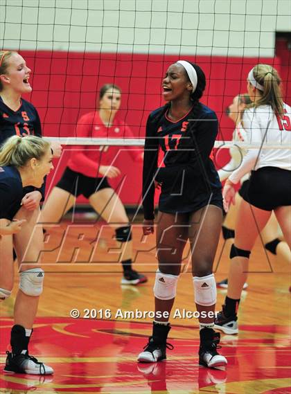 Thumbnail 1 in Seven Lakes @ Katy photogallery.