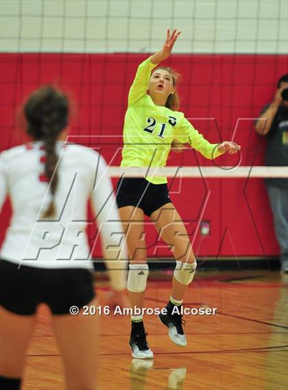 Thumbnail 1 in Seven Lakes @ Katy photogallery.