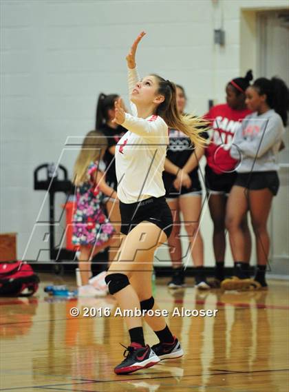 Thumbnail 3 in Seven Lakes @ Katy photogallery.