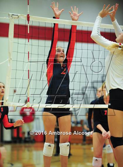 Thumbnail 3 in Seven Lakes @ Katy photogallery.
