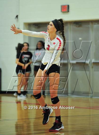 Thumbnail 1 in Seven Lakes @ Katy photogallery.