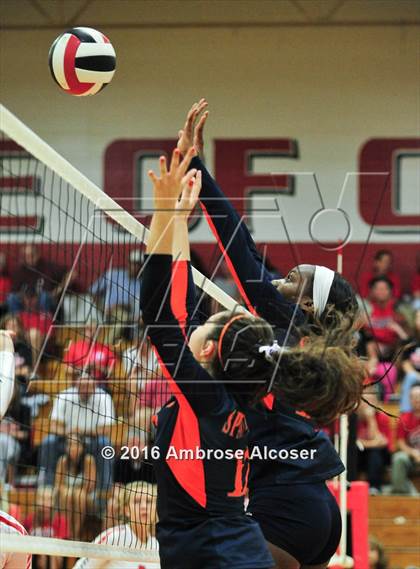 Thumbnail 2 in Seven Lakes @ Katy photogallery.