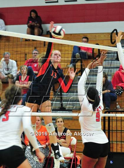 Thumbnail 1 in Seven Lakes @ Katy photogallery.