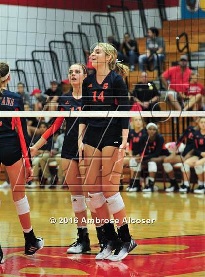 Thumbnail 3 in Seven Lakes @ Katy photogallery.