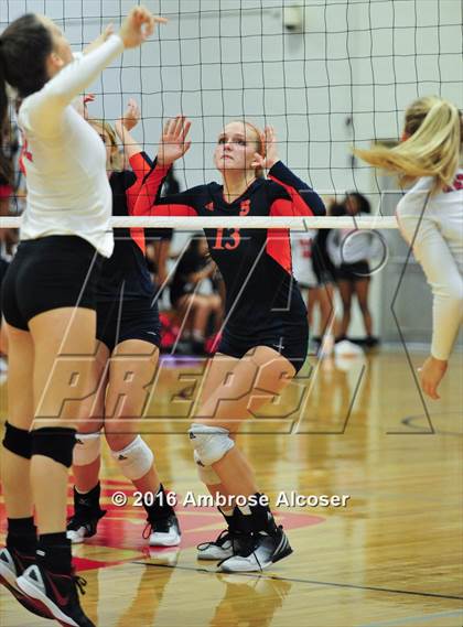 Thumbnail 2 in Seven Lakes @ Katy photogallery.