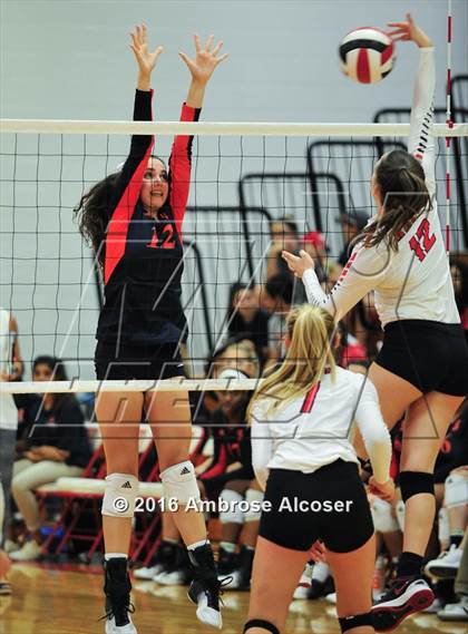 Thumbnail 2 in Seven Lakes @ Katy photogallery.
