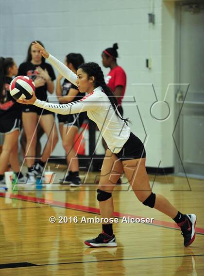 Thumbnail 1 in Seven Lakes @ Katy photogallery.