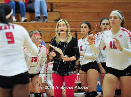 Thumbnail 3 in Seven Lakes @ Katy photogallery.