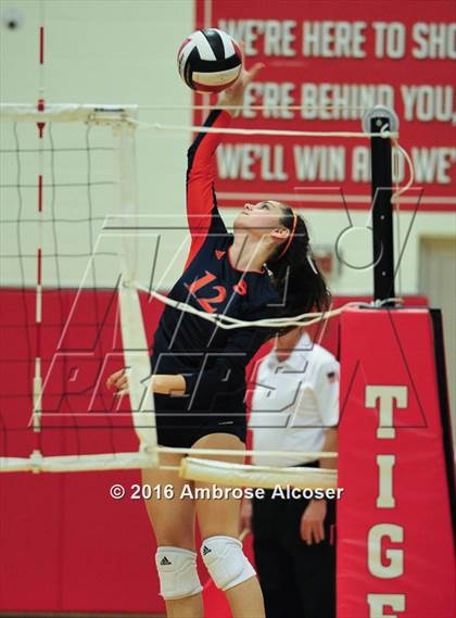 Thumbnail 2 in Seven Lakes @ Katy photogallery.