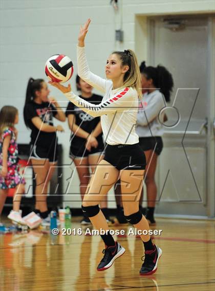 Thumbnail 3 in Seven Lakes @ Katy photogallery.