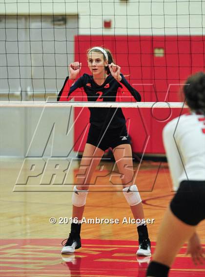 Thumbnail 3 in Seven Lakes @ Katy photogallery.