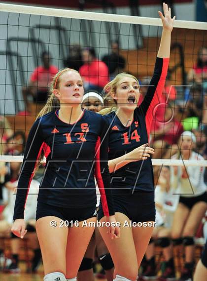 Thumbnail 3 in Seven Lakes @ Katy photogallery.