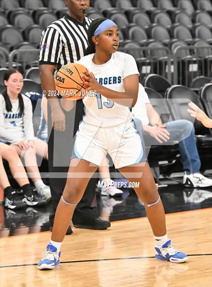 Thumbnail 3 in Arete Prep vs. Benjamin Franklin (Hoopin' It Up At The Arena) photogallery.