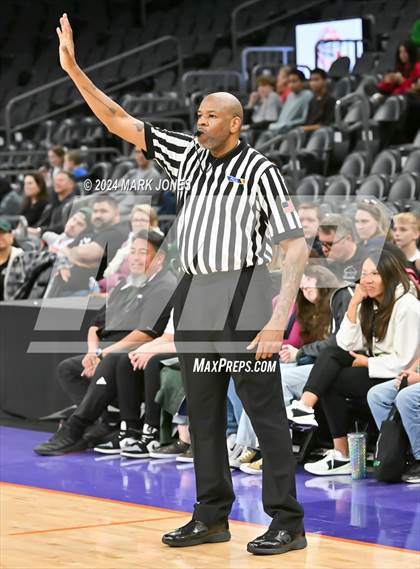 Thumbnail 3 in Arete Prep vs. Benjamin Franklin (Hoopin' It Up At The Arena) photogallery.