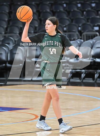 Thumbnail 3 in Arete Prep vs. Benjamin Franklin (Hoopin' It Up At The Arena) photogallery.