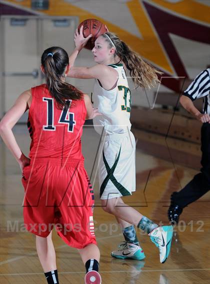 Thumbnail 2 in Royal vs. Hart (La Canada Tournament) photogallery.