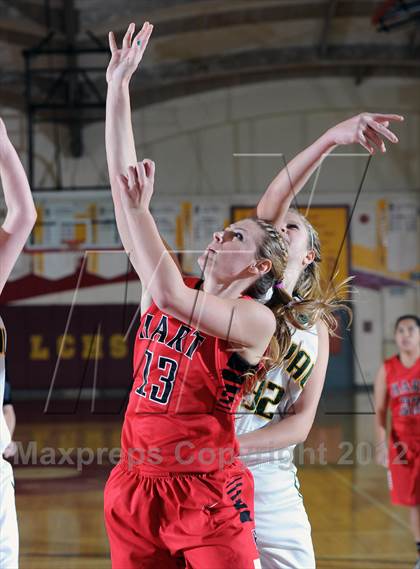 Thumbnail 3 in Royal vs. Hart (La Canada Tournament) photogallery.