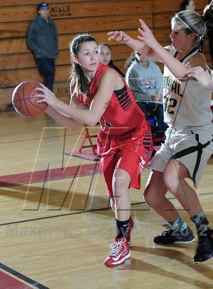 Thumbnail 2 in Royal vs. Hart (La Canada Tournament) photogallery.