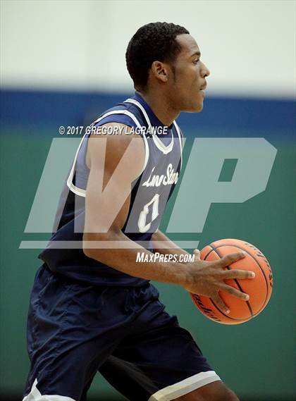 Thumbnail 2 in Lone Star @ Reedy photogallery.