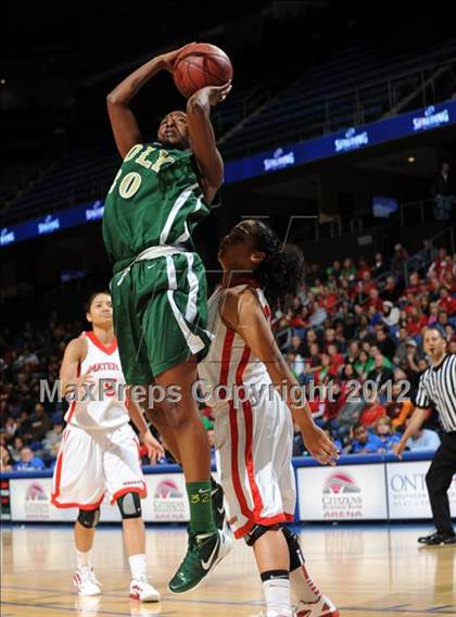 Thumbnail 2 in Mater Dei vs. Long Beach Poly (CIF D1 SoCal Regional Final) photogallery.