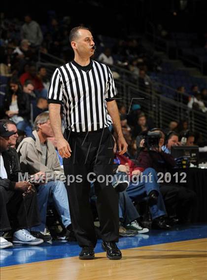 Thumbnail 1 in Mater Dei vs. Long Beach Poly (CIF D1 SoCal Regional Final) photogallery.