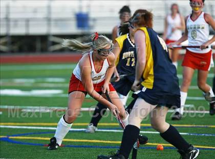 Thumbnail 2 in Northport vs Sachem East photogallery.