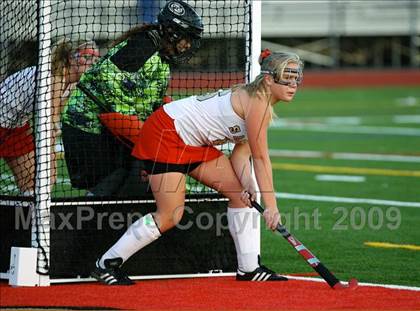 Thumbnail 3 in Northport vs Sachem East photogallery.