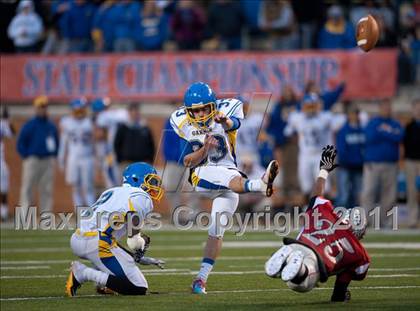 Thumbnail 1 in Garner Magnet vs. Page  (NCHSAA 4AA Final) photogallery.
