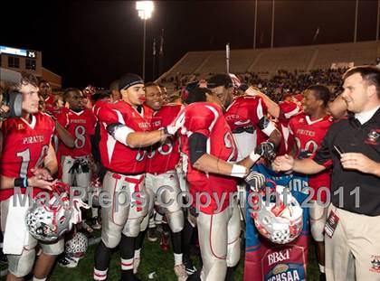 Thumbnail 2 in Garner Magnet vs. Page  (NCHSAA 4AA Final) photogallery.