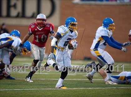 Thumbnail 2 in Garner Magnet vs. Page  (NCHSAA 4AA Final) photogallery.