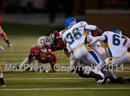 Thumbnail 3 in Garner Magnet vs. Page  (NCHSAA 4AA Final) photogallery.