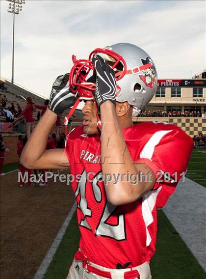 Thumbnail 2 in Garner Magnet vs. Page  (NCHSAA 4AA Final) photogallery.