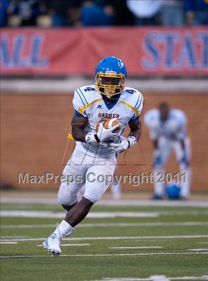 Thumbnail 1 in Garner Magnet vs. Page  (NCHSAA 4AA Final) photogallery.