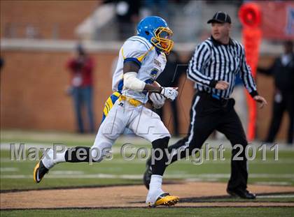 Thumbnail 2 in Garner Magnet vs. Page  (NCHSAA 4AA Final) photogallery.