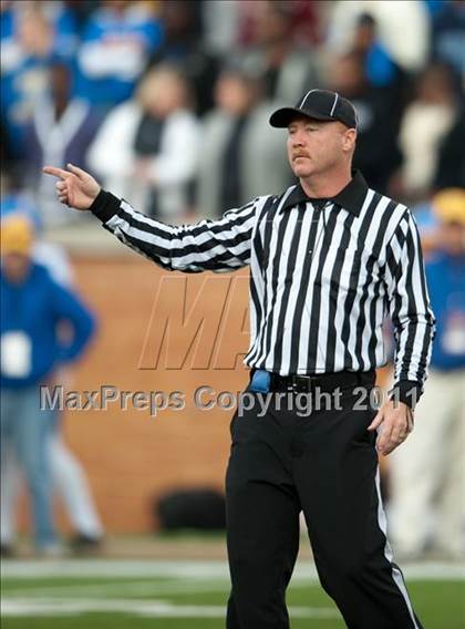 Thumbnail 2 in Garner Magnet vs. Page  (NCHSAA 4AA Final) photogallery.