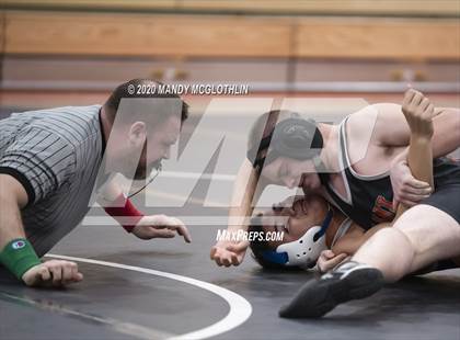 Thumbnail 1 in Limestone @ Illini Bluffs photogallery.
