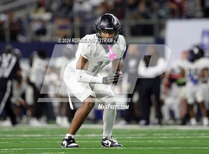 Thumbnail 3 in South Oak Cliff vs. Randle (UIL 5A Division II Football Final) photogallery.