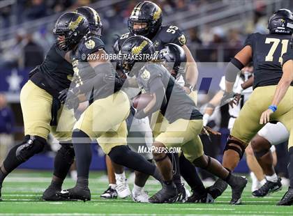 Thumbnail 3 in South Oak Cliff vs. Randle (UIL 5A Division II Football Final) photogallery.
