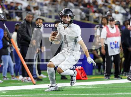 Thumbnail 2 in South Oak Cliff vs. Randle (UIL 5A Division II Football Final) photogallery.