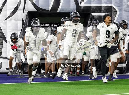 Thumbnail 3 in South Oak Cliff vs. Randle (UIL 5A Division II Football Final) photogallery.