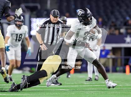 Thumbnail 1 in South Oak Cliff vs. Randle (UIL 5A Division II Football Final) photogallery.