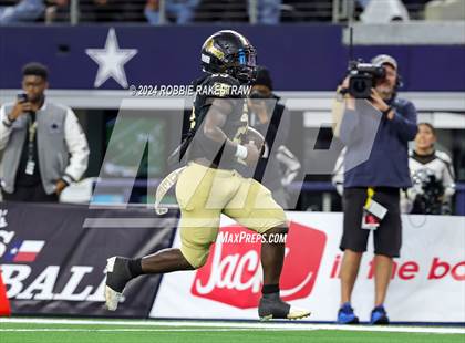 Thumbnail 3 in South Oak Cliff vs. Randle (UIL 5A Division II Football Final) photogallery.