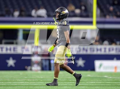Thumbnail 1 in South Oak Cliff vs. Randle (UIL 5A Division II Football Final) photogallery.