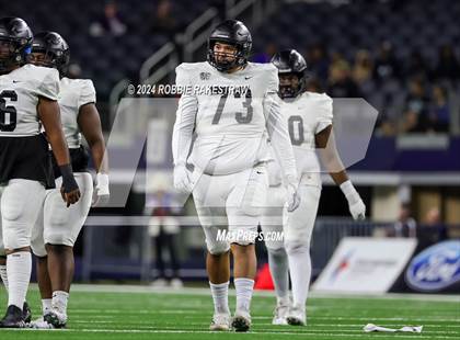 Thumbnail 3 in South Oak Cliff vs. Randle (UIL 5A Division II Football Final) photogallery.