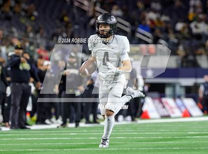 Thumbnail 2 in South Oak Cliff vs. Randle (UIL 5A Division II Football Final) photogallery.