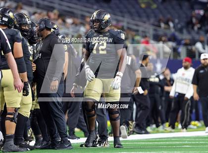 Thumbnail 1 in South Oak Cliff vs. Randle (UIL 5A Division II Football Final) photogallery.