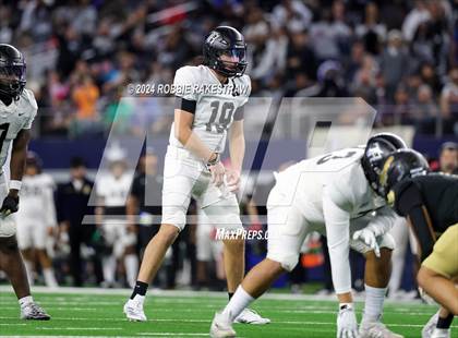 Thumbnail 1 in South Oak Cliff vs. Randle (UIL 5A Division II Football Final) photogallery.
