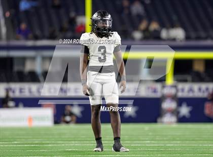 Thumbnail 1 in South Oak Cliff vs. Randle (UIL 5A Division II Football Final) photogallery.