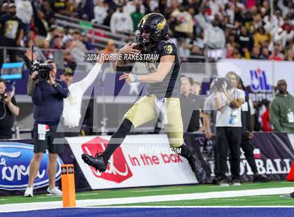 Thumbnail 1 in South Oak Cliff vs. Randle (UIL 5A Division II Football Final) photogallery.