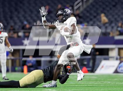 Thumbnail 3 in South Oak Cliff vs. Randle (UIL 5A Division II Football Final) photogallery.